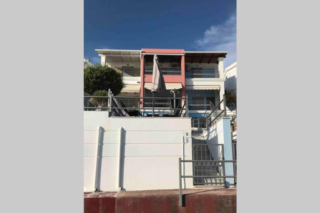 Seafront Lovely House - Kat'S Rentals Loútsa エクステリア 写真